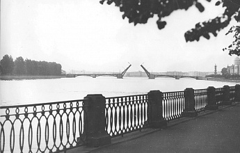 Биржевой мост